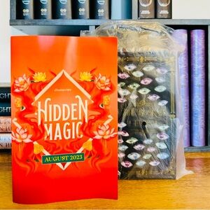 Illumicrate Exclusive The Book of Eyes BOOK TIN